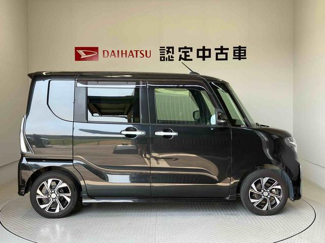 車両右側面からの写真になります。車をご覧になりたい時はお気軽に最寄りの店舗へご相談下さい。