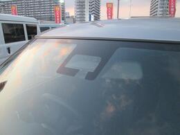 衝突被害軽減ブレーキです☆衝突mの被害を軽減します☆50km/h未満（歩行者は30km/h未満）の場合、衝突を回避できる可能性があります☆