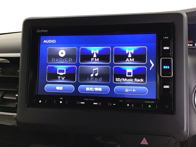 AVメニューはご覧の通り、様々なコンテンツに対応、ドライブを楽しく演出できます。詳しくはスタッフへお尋ねください