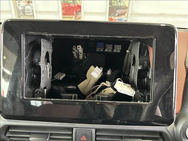 ☆内外装クリーニング☆車の隅々まで徹底的にクリーニングを行っておりますので内外装ともに綺麗な状態でご納車いたします！