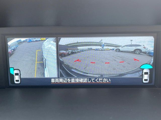 【フロント＆サイドカメラ】ドライバーから見にくい死角部分を映像で確認できる前方と左側面にカメラを装着。見通しがきかない場所や住宅密集地などを運転することが多い人におすすめの安心装備です。