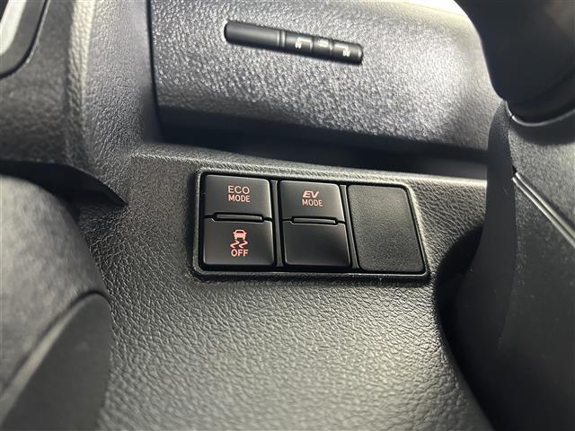 【運転席操作部】快適なドライブを楽しむための機能が装備されています！運転席から触れるので、使いやすいです！除菌プランいれていただくと、さらに清潔で安心していただけます！