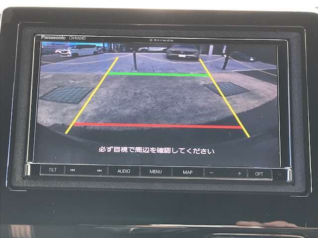 ナビとバックカメラ装備で後退も安心