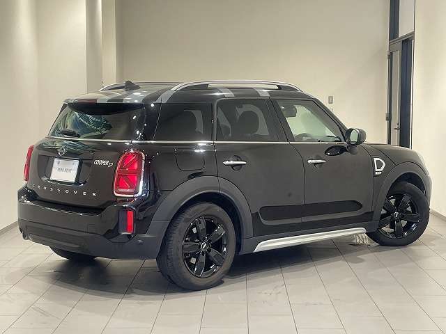 グループ下取・買取車両を中心に、新入庫車両が毎日続々入荷中！！非公開車両も多数ございます。是非、一度お電話にてお問合せください！電話番号：042-736-0297