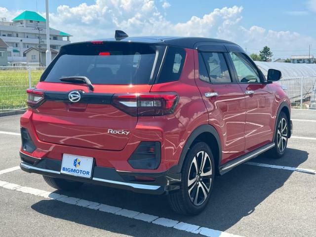 「この車の写真をもっと見たい」「状態が気になる」「この装備はついている？」どんな小さな疑問でもお気軽にお問い合わせください！