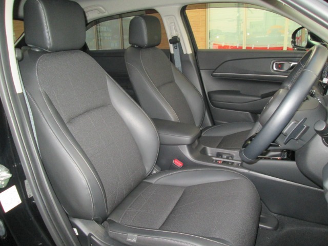 購入方法も現金払いと分割払いが選べます。分割払いは毎月3千円以上、ボーナス年2回まで、3～72回の返済回数が選べます。試算はお気軽にお問い合わせください。