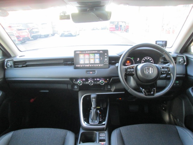 任意の自動車保険もHondaならではのHonda自動車保険あんしんプランをご用意しております。基本補償の窓ガラス損害は自己負担額1,000円で30,000円まで、飛び石などガラス単独の損害に年1回対応