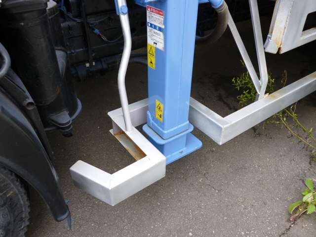 自社工場完備していますので、アフターもおまかせください！販売だけでなく、買取も致します！お気軽にご来店・ご相談ください！電話番号　0143-86-3919