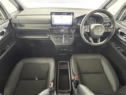 【インパネ全体】全方位で視界が広く、高い目線で運転もしやすいです！