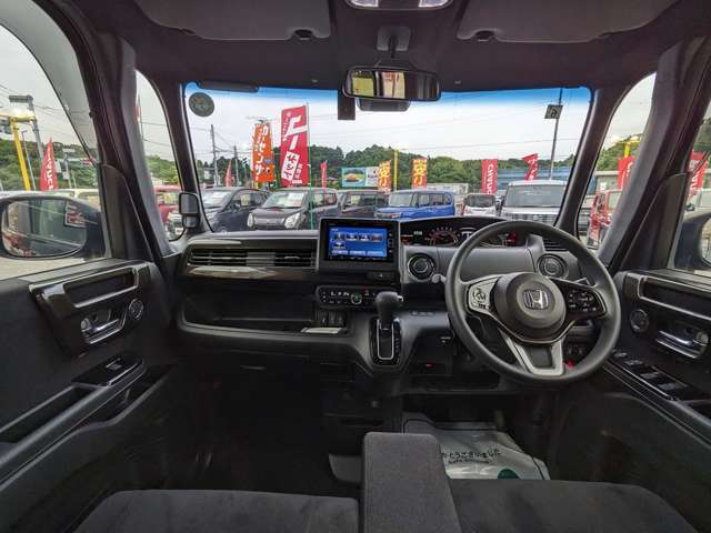 中古車を購入する際、オートローンの金利は重要な要素です。当店では、お客様の負担を軽減するために、業界でも特に低い金利を提供しています。