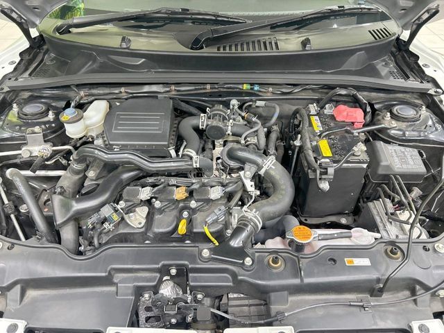 親切・丁寧な専門メカニックスタッフが応対！・車検・点検整備・事故等の修理などアフターサービスも安心。お車のカスタマイズもネクステージのサービススタッフまでご相談ください！