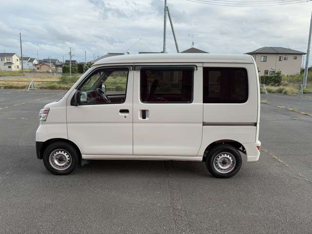 ☆チャンスの魅力9☆　なんと！！カーライフサポート保証にご加入頂くと、エンジンオイル交換10回分の無料チケット付いてます！！お客様から大変好評頂いています！！※オイルエレメントは別途有料