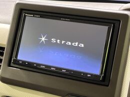 【ナビゲーション】使いやすいナビで目的地までしっかり案内してくれます。各種オーディオ再生機能も充実しており、お車の運転がさらに楽しくなります！！