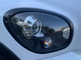 純正インナーブラックキセノン