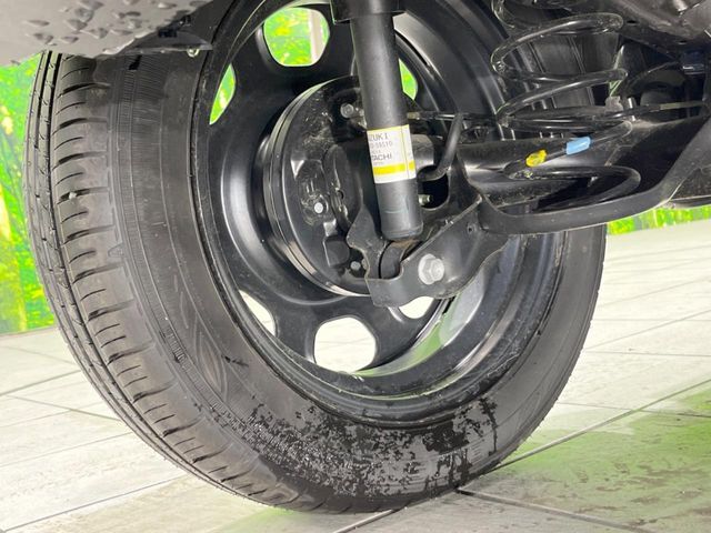 お車を安心してお乗りいただく為には、足回りの定期点検が欠かせません。サービスサポート（有償保証）では無料点検もご提供しており、安心のカーライフをお過ごしいただけるサポート体制が整っています。
