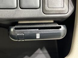 【ETC】高速道路の料金所をストレスなく通過！話題のスポットやサービスエリアに多い「スマートIC」利用時は必須のアイテムです。当店でセットアップを実施、ご納車当日からすぐにご利用いただけます！