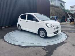 右斜前の写真です！ピカピカに磨いた自慢の車両です！Webサイトでは動画も配信中♪ → https://asukapeople.com/　他の画像が見たい場合は是非お問合せ下さい！