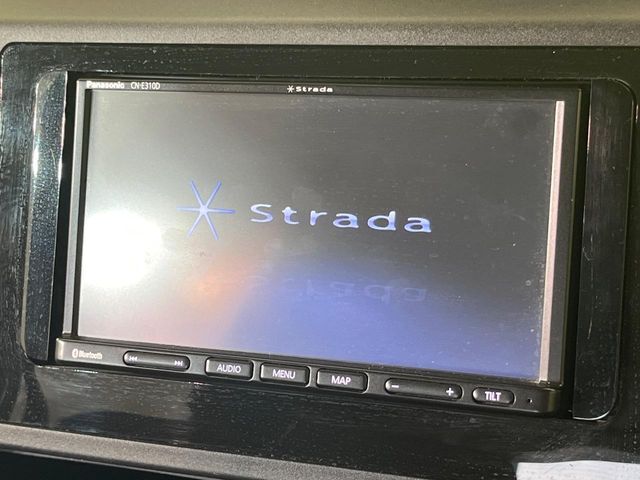 【ナビゲーション】使いやすいナビで目的地までしっかり案内してくれます。各種オーディオ再生機能も充実しており、お車の運転がさらに楽しくなります！！