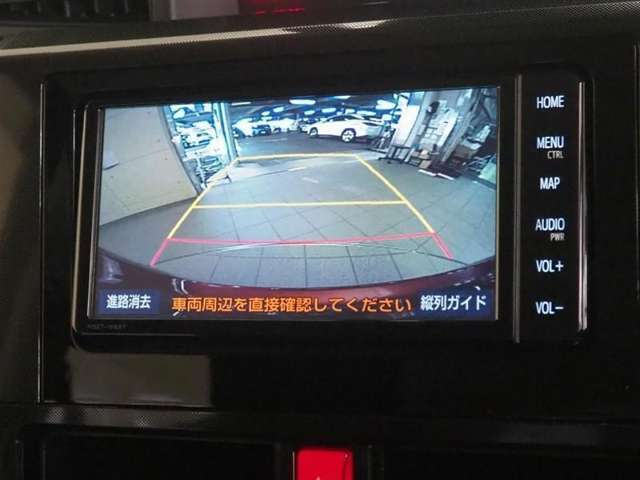 バックモニター付きなので駐車が苦手な方でも安心ですね！