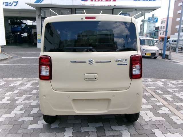 【陸運局認定指定車検工場完備】国家資格検査員1名・国家資格整備士3名で、お客様の大切な愛車を末永く安心サポートさせて頂きます！当店おすすめ安心メンテパック加入で3年間のメンテナンスと車検がお得！