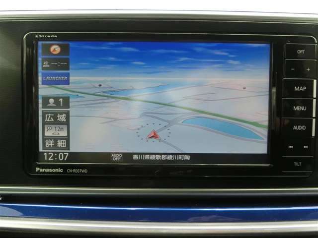 SDナビ付きです。フルセグでテレビも見れて、CD・DVDの再生もできます。品番