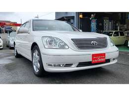 内装＆外装4星鑑定書　ワンオーナー車　新品メッキモール　オプションのシルキーパール　本革シート　純正ホイール　純正ナビ　TV　Bカメラ　DVDチェンジャー　ビルトインETC　クリアランスソナー　フルノーマル車