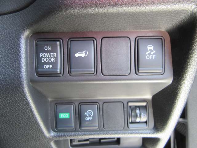 安全装置各種スイッチ　　詳細はカーライフアドバイザーにお問い合わせください♪　★パワーリアゲート★運転席からも操作ができます