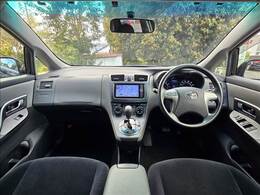 コックピット周りは視界も良好でドライブがしやすい眺めとなっております！せっかくなら一度は実車をご覧ください！