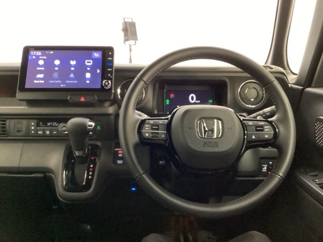 ホンダ純正メモリーナビ搭載ですので、遠距離へのお出かけもお任せ下さい。