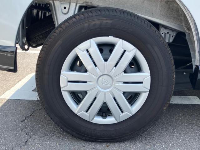 お車に合わせて無料保証以外にも、保証範囲、期間、距離を拡充させた有料保証もご用意しております！中古車の購入が初めてで不安・・・というお客様もご安心ください！