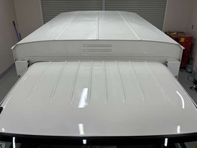 ルーフに目立った凹みや傷はありません◎