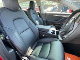 オンライン（ZoomやGoogleMeet）にてお車のご案内も可能です！”エンジンをかけてほしい！”や”車両状態の詳細を知りたい”など何でもお申し付けください！