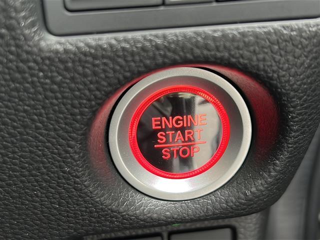 気になる車はすぐにお問い合わせください！画面右側の0066から始まる無料ダイヤルからお問い合わせ下さい！専門スタッフがお車のご質問にお答えいたします！
