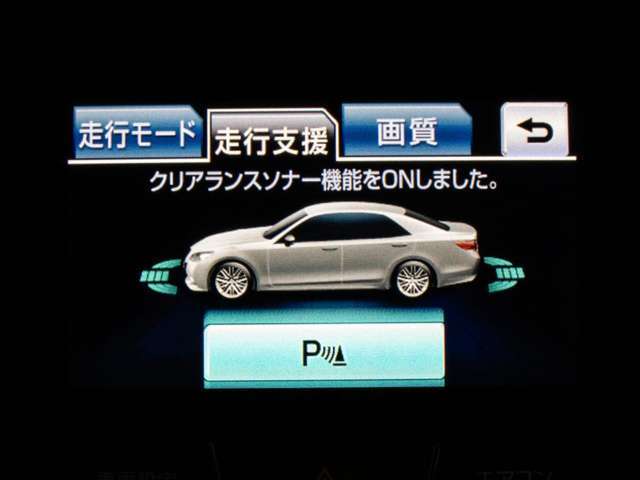 クリアランスソナーが付いています！フロント＆リアにセンサーがあり、障害物に近づくと警告音が鳴りドライバーへお知らせ！すごく便利な人気装備です！！