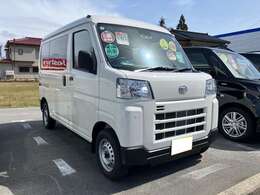 『蜃気楼の見える街、魚津』で豊富な中古車を多数展示中！お気軽に『魚津鈑金』へお立ち寄りください！スタッフ一同、心よりお待ちしております♪