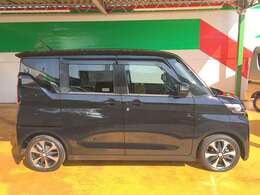 エマージェンシーブレーキ搭載車です！衝突危険性が高まったときに、メーター内の接近警報表示が緊急警報表示になり、ブザー音とともに衝突の直前に自動的にブレーキが作動します。