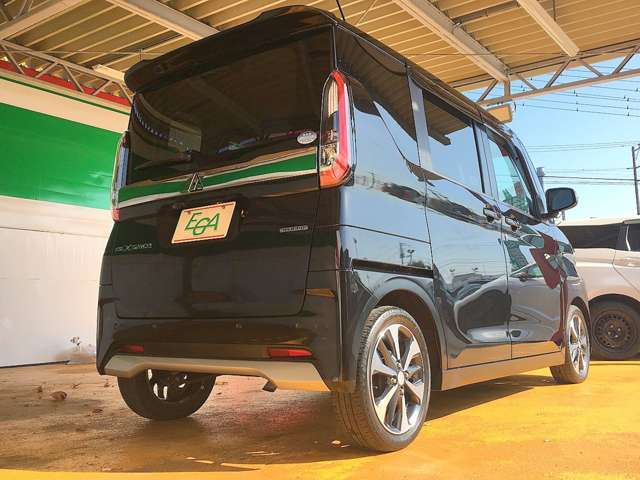 外装も特に目立つキズ等も無くキレイです！お探しの方はお早めに！全国納車も可能です！実際に現車確認が難しい当店より遠方の方でも一度ご相談下さい！