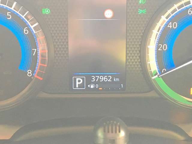 走行距離もまだ3万キロ台なので長くお乗り頂けますよ♪