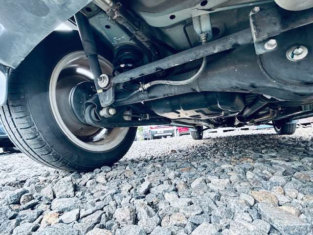 リア左の状態です♪ブレーキ廻りの錆も少なくブレーキの固着もなく安心ですね♪