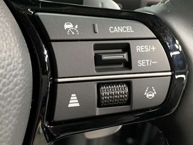 ホンダセンシング付きです！様々な安全装備と運転支援装置があなたを危険から守り運転の負担も軽減してくれます！操作は簡単ですので心配はしないで下さい。