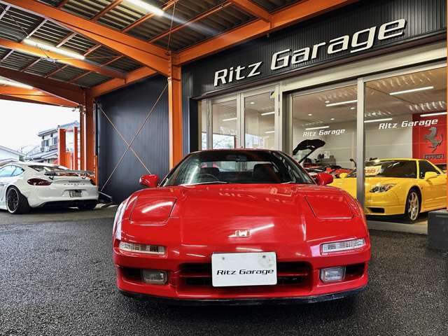 フォーミラーレッドのNSXしかもMT車が入庫されました！