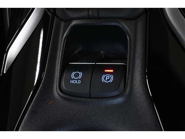 電動パーキングブレーキ搭載！スイッチ操作でパーキングブレーキを作動・解除できます。