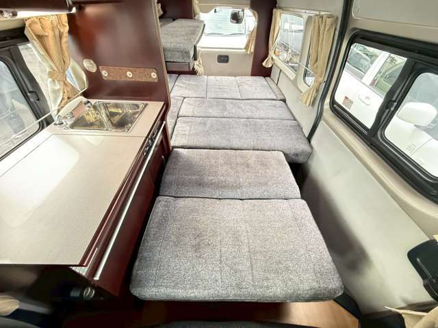 ダイネットベットサイズ：277cm×168cm