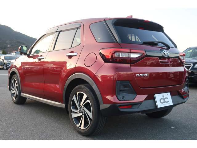 リアビュウもカッコよく人気のコンパクトSUV！！！