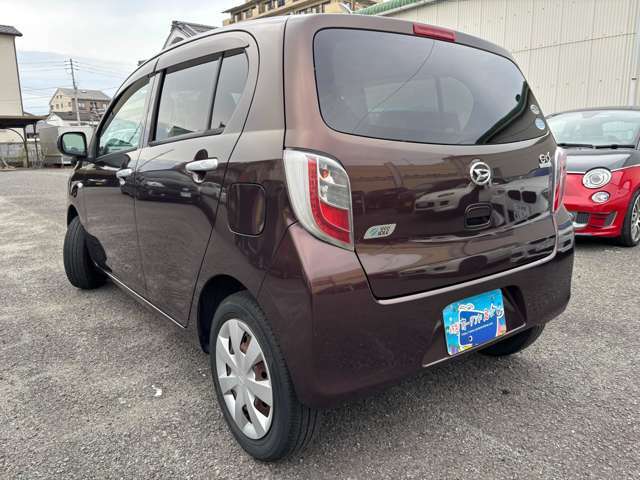 弊社では自社認証整備工場を持っており、販売したお車1台1台しっかり整備をして納車しております。