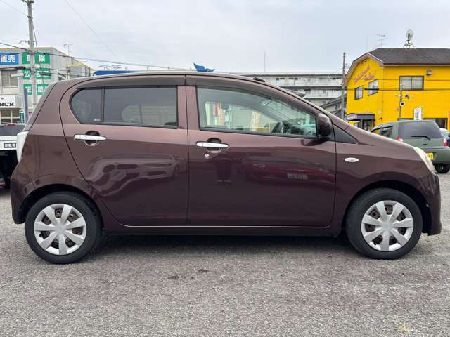 弊社のお車をご購入頂きましたら、納車より最長2年間エンジンオイルが無料になります。（一部対象外有）