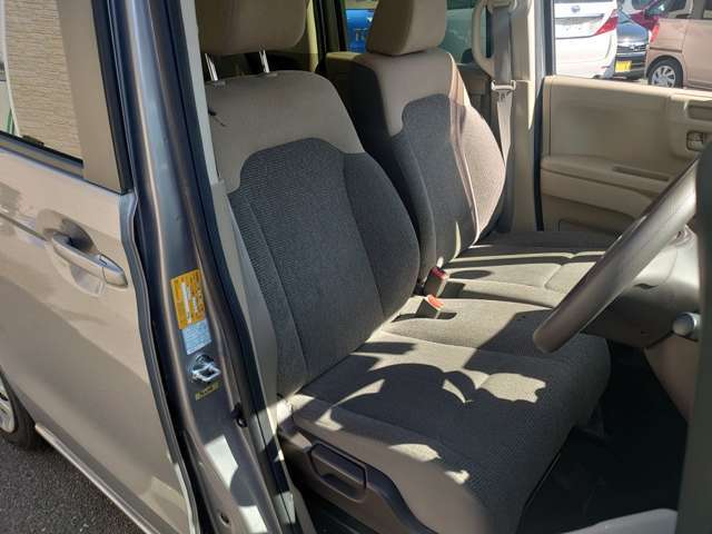 ☆内外装、綺麗な車です。是非、お客様の目でお確かめ下さい。