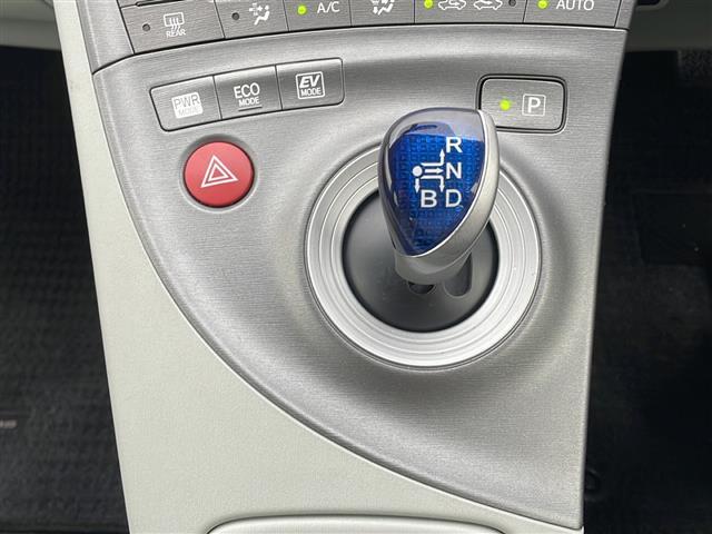 店舗にて現車の確認もいただけますので、お電話で在庫のご確認の上是非ご来店くださいませ！！！