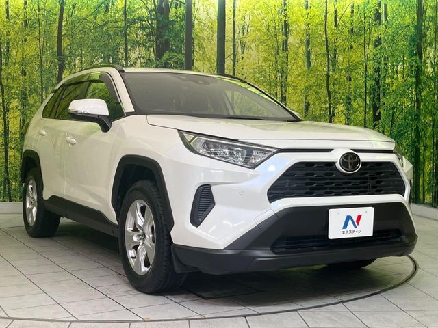 大好評のボディコーティング「弾スプラッシュコート」もご納車までに施工可能。通常のガラスコートと異なる、耐久年数6年の無機質ガラスコーティングが、ボディをキレイな状態に保ってくれます。