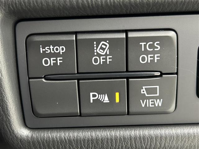 【車線逸脱警報システム（LDWS）】居眠り運転などでの車線のはみ出しを予測して、警告灯と警告音でドライバーに注意を促します！機能には限界があるためご注意ください。